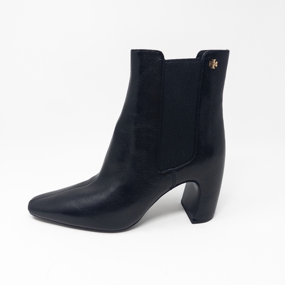 Tory Burch Banana Chelsea Ankle Booties Black Womens size Boots - Main Image